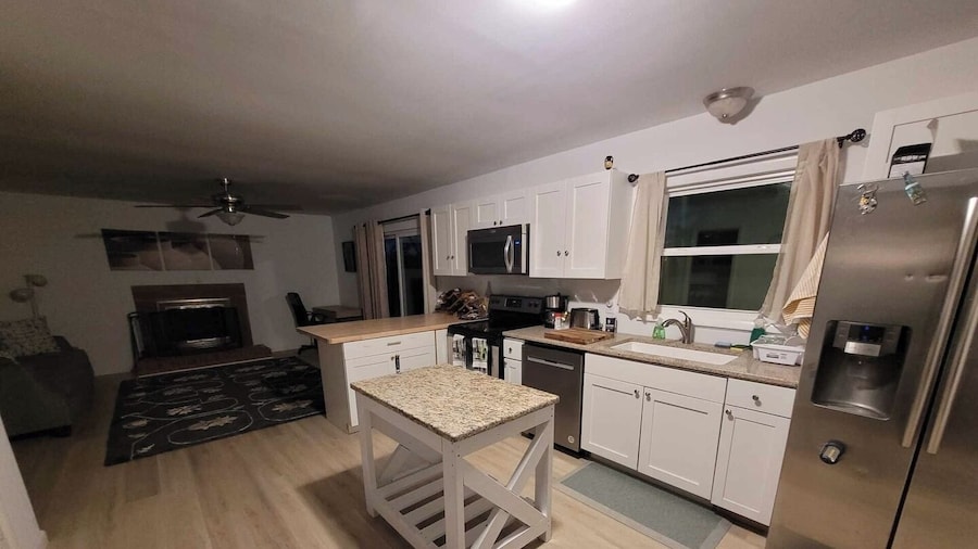 Spacious 4BR Home w/ Pool Family Friendly