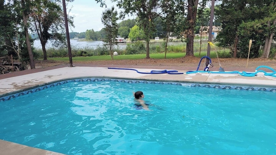 Spacious 4BR Home w/ Pool Family Friendly