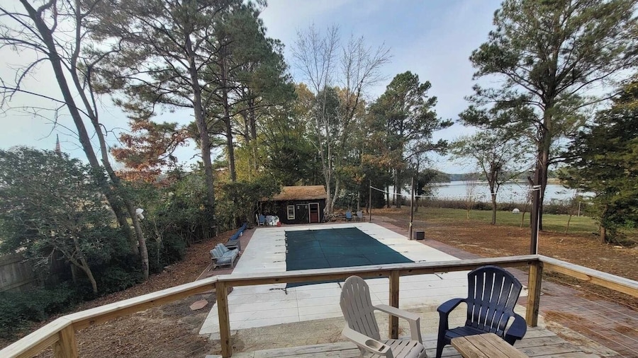 Spacious 4BR Home w/ Pool Family Friendly