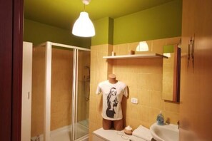 Douche, bidet