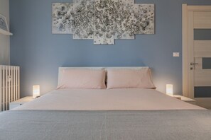 2 bedrooms - [2 camere, balconi, CA] Casa Minù (Moncalieri)