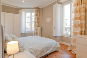 2 bedrooms