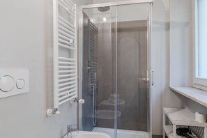 Dusche, Bidet