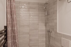 Shower, bidet
