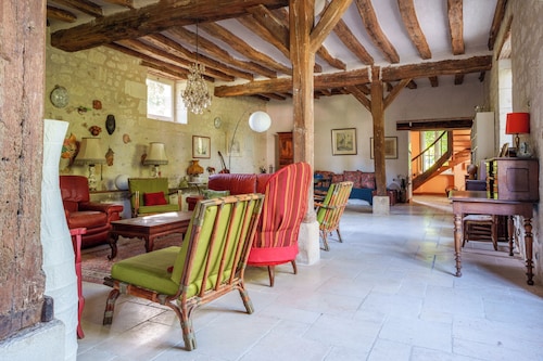 Large family home 15 p. between Azay and Chinon