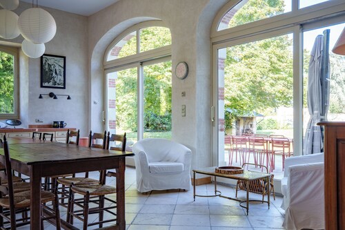 Large family home 15 p. between Azay and Chinon