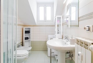 Douche, bidet