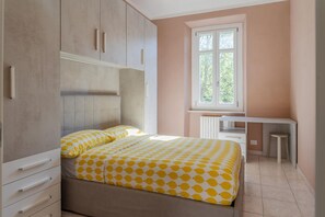 1 Schlafzimmer