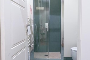 Shower, bidet - Via Verrazzano 26, Frida's Home (Torino)