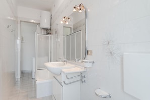 Bidet