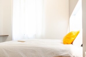 1 bedroom, desk, iron/ironing board - La Terrazza sui Tetti (Torino)