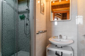 Douche, bidet