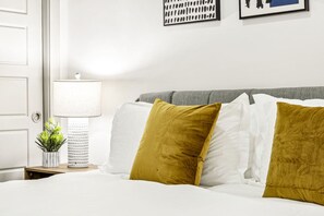 1 Schlafzimmer, Schreibtisch, Reisekinderbett, WLAN