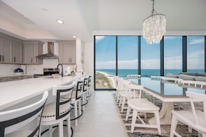 Fridge, microwave, oven, dishwasher - Phoenix Gulf Shores II 2205 (Gulf Shores)