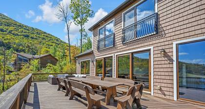 Spacious 7-bedroom house in lovely Hunter with game room, sauna, swimming spa