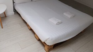 2 bedrooms, iron/ironing board, bed sheets - Appartement Victoire - Comfort and brightness in the heart of Arcueil (Arcueil)