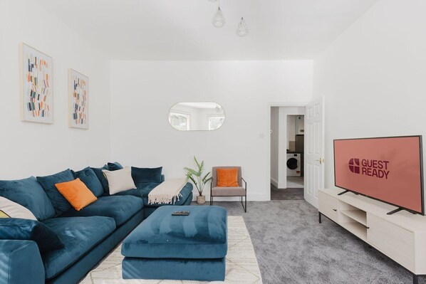 Interior - GuestReady - Modern Comfort in West Hampstead (London)