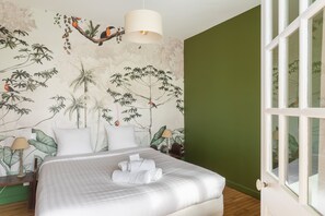 2 bedrooms, iron/ironing board, free WiFi, bed sheets