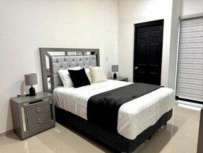 2 bedrooms, internet, bed sheets