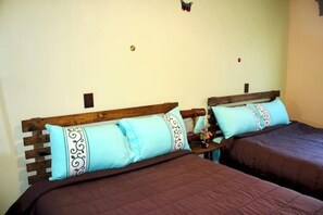 2 bedrooms, internet, bed sheets