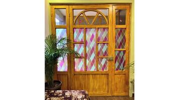 1 bedroom, internet, bed sheets