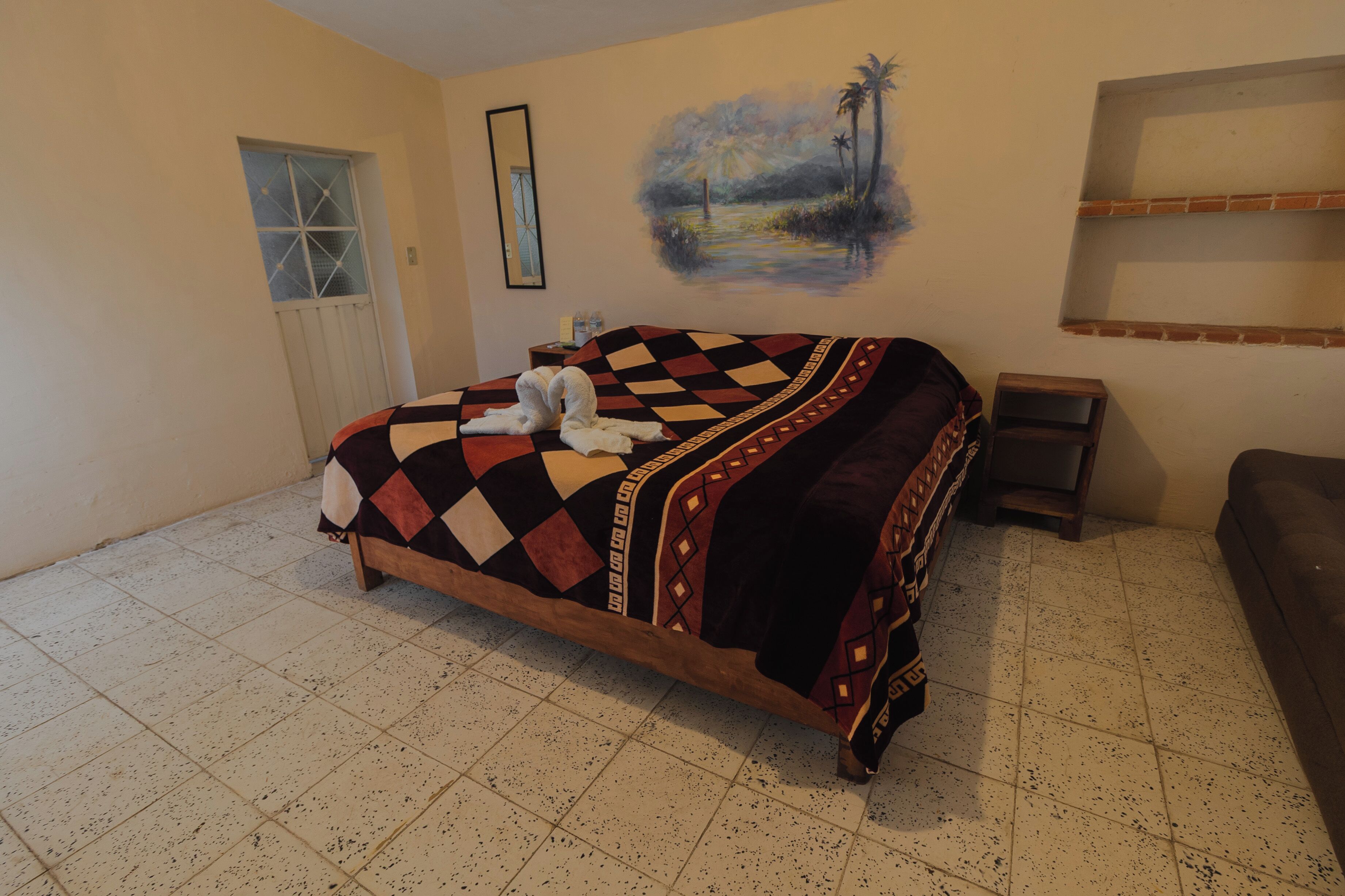 1 quarto, acesso à internet, roupa de cama