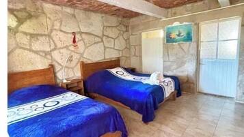 1 bedroom, internet, bed sheets