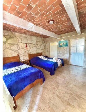 1 habitación, internet y ropa de cama 