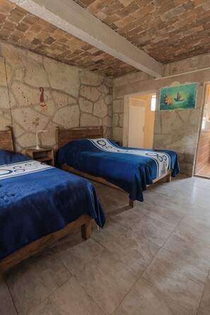 1 bedroom, internet, bed sheets