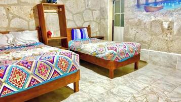 1 bedroom, internet, bed sheets