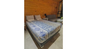 1 bedroom, internet, bed sheets