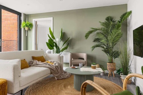 York 3BR Luxury Penthouse Retreat Free Parking&Gym