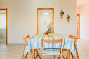 Dining - GuestHost - Comfy Apartment near the beach Alghero (Alghero)