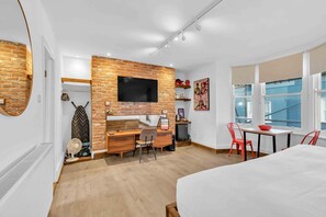 1 bedroom, iron/ironing board, bed sheets