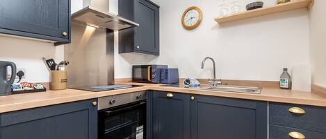 Frigorífic, microones, forn i rentaplats