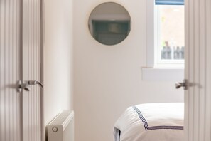 Strykejern/-brett, wi-fi (inkludert) og sengetøy