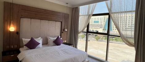 1 quarto, ferros/tábuas de passar roupa, acesso à internet