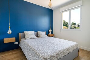 3 dormitorios, tabla de planchar con plancha, wifi y ropa de cama