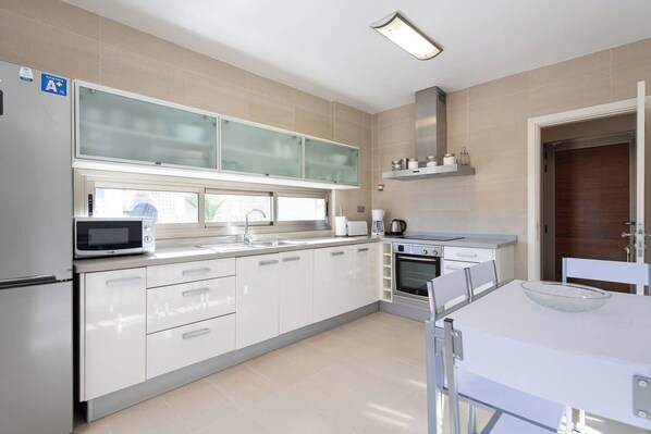 Villa Deluxe, vue sur la colline | Cuisine privée