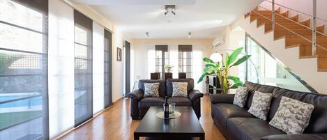 Villa Deluxe, vue colline | Coin séjour