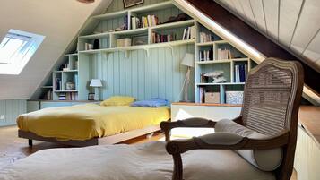 3 slaapkamers, een bureau, gratis wifi, beddengoed