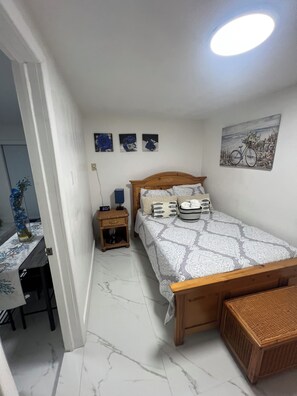 1 bedroom, iron/ironing board, WiFi, bed sheets