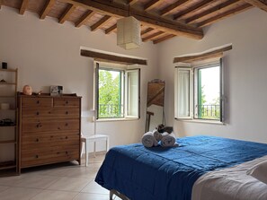 1 habitación, wifi y ropa de cama 