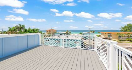 Beach View Paradise - New Anna Maria Island Home