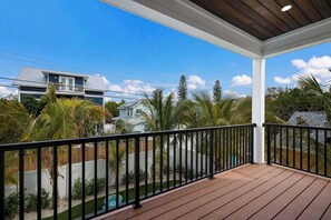 Property grounds - Majestic Summer - Brand New Home Anna Maria Island (Bradenton Beach)