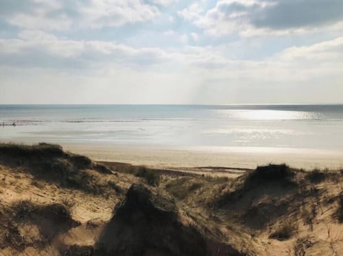 Small 2-bedroom gîte, quiet environment, near sea and forest. all comforts