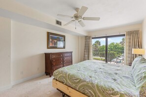 3 habitaciones, escritorio, tabla de planchar con plancha y wifi gratis 