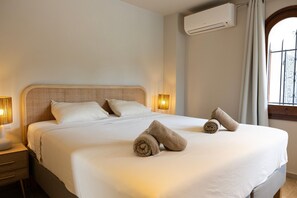 6 bedrooms, WiFi, bed sheets