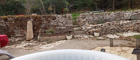 Bain à remous extérieur