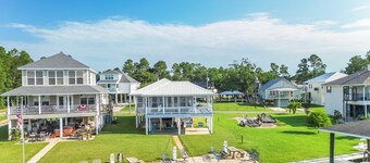 Charming 3BR River House w/ Private Dock